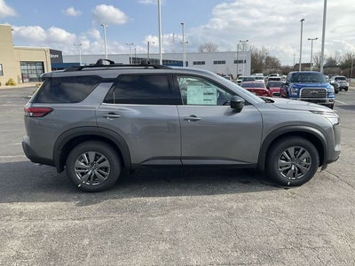 2026 Nissan Pathfinder SV