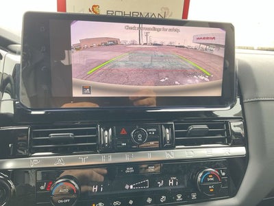 2026 Nissan Pathfinder SV