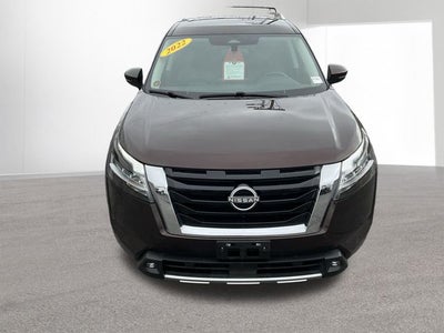 2022 Nissan Pathfinder SL