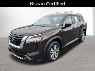 2022 Nissan Pathfinder SL