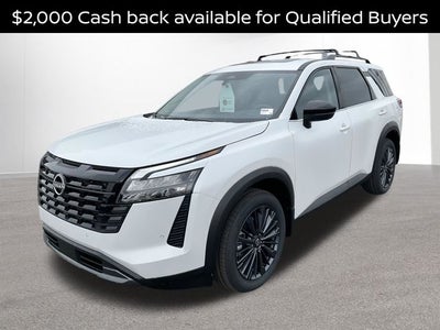 2026 Nissan Pathfinder SL