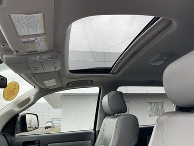 2017 Toyota Sequoia SR5 5.7L