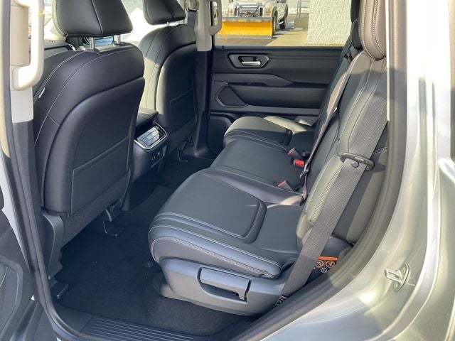 2026 Nissan Armada SV