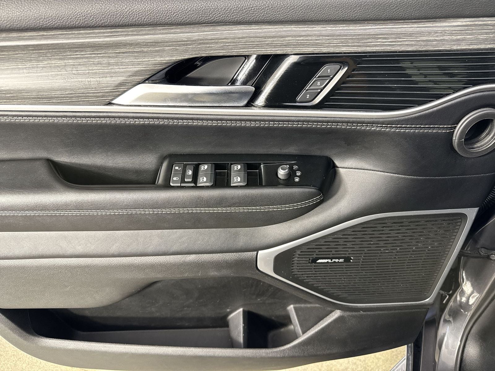 2024 Jeep Wagoneer Series II