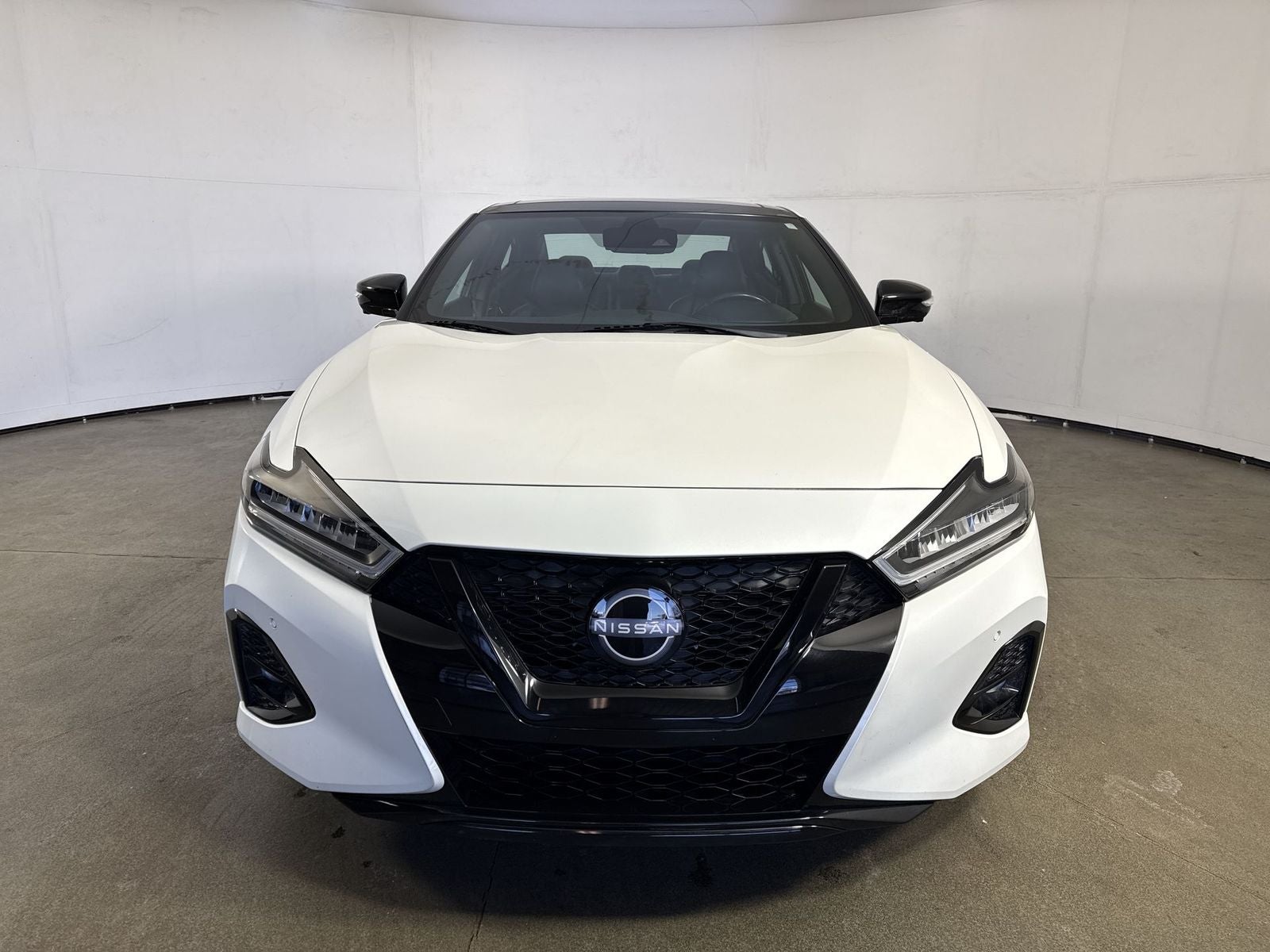 2023 Nissan Maxima SR