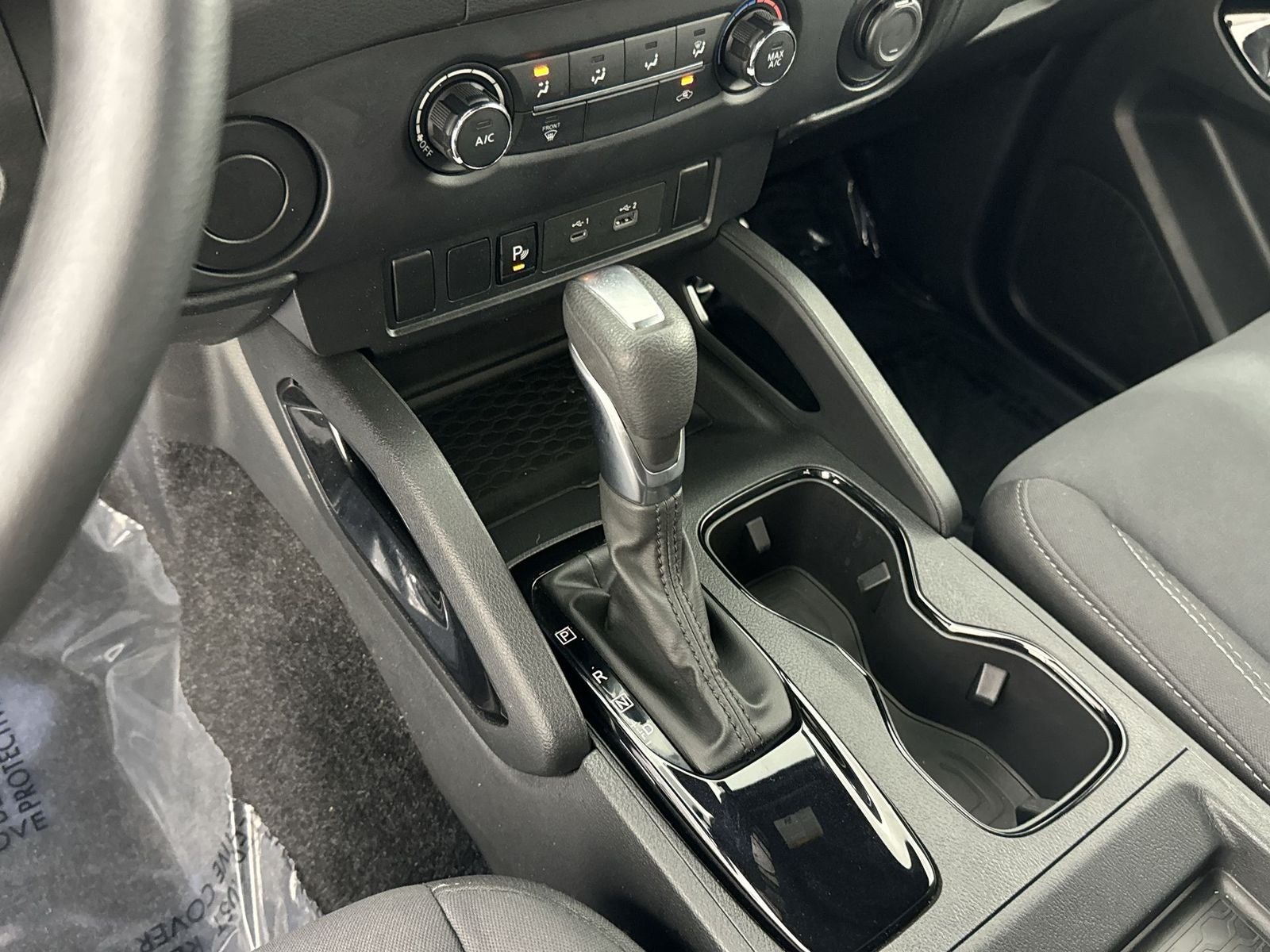 2023 Nissan Frontier SV