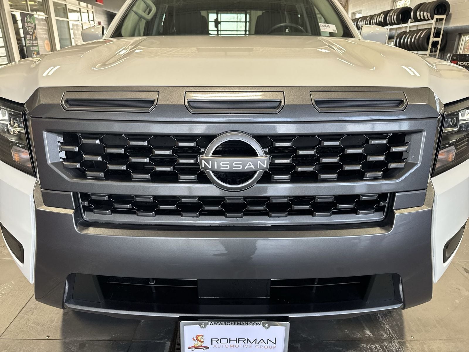 2026 Nissan Frontier SV