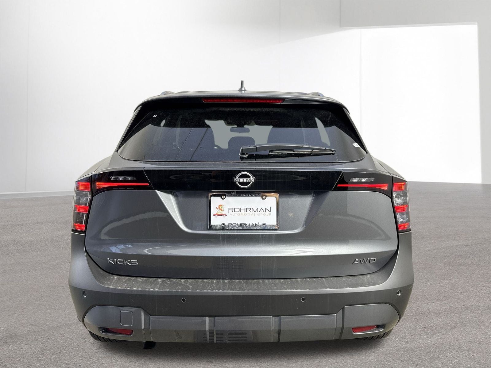 2025 Nissan Kicks SV