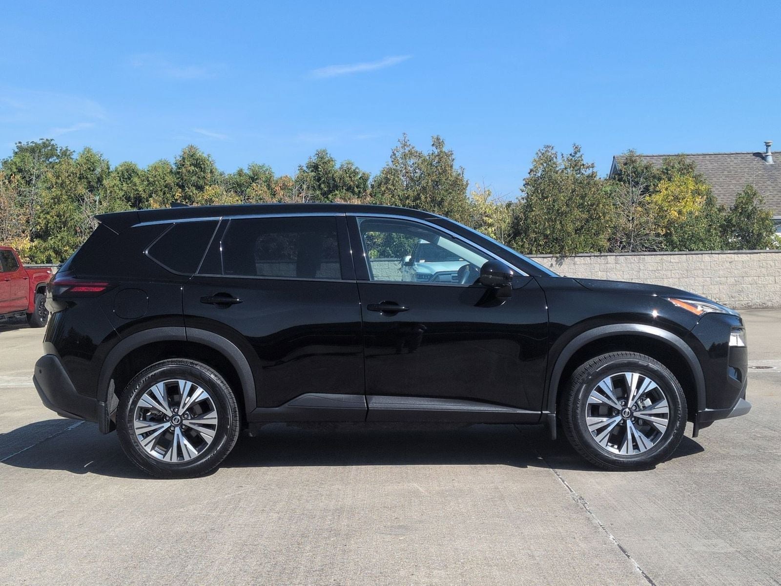 2021 Nissan Rogue SV