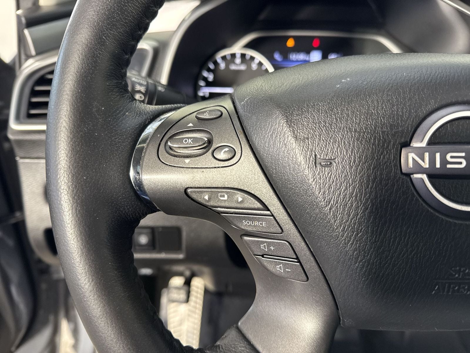 2023 Nissan Murano SL