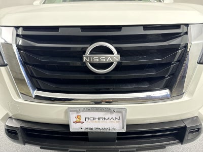 2025 Nissan Pathfinder SV