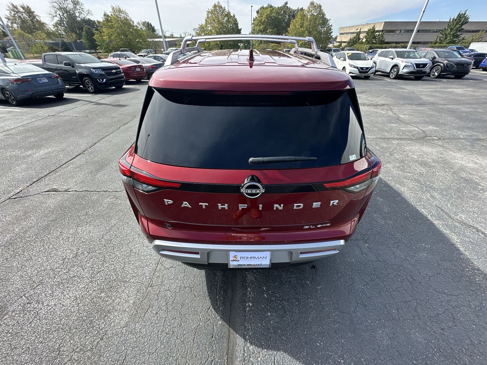 2023 Nissan Pathfinder SL