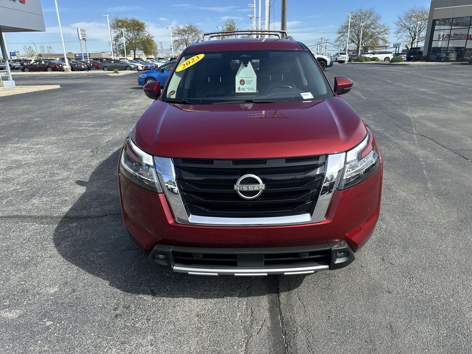 2023 Nissan Pathfinder SL