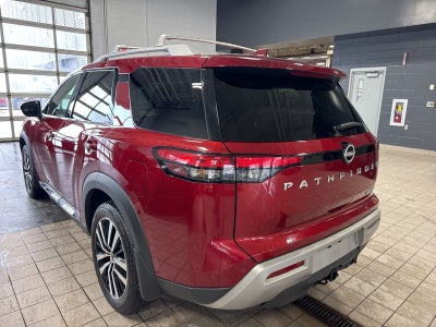 2023 Nissan Pathfinder Platinum