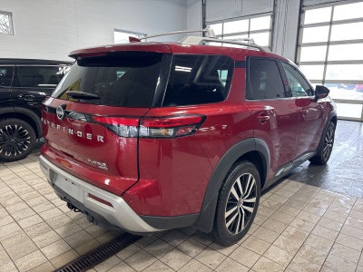 2023 Nissan Pathfinder Platinum