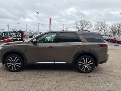 2024 Nissan Pathfinder Platinum