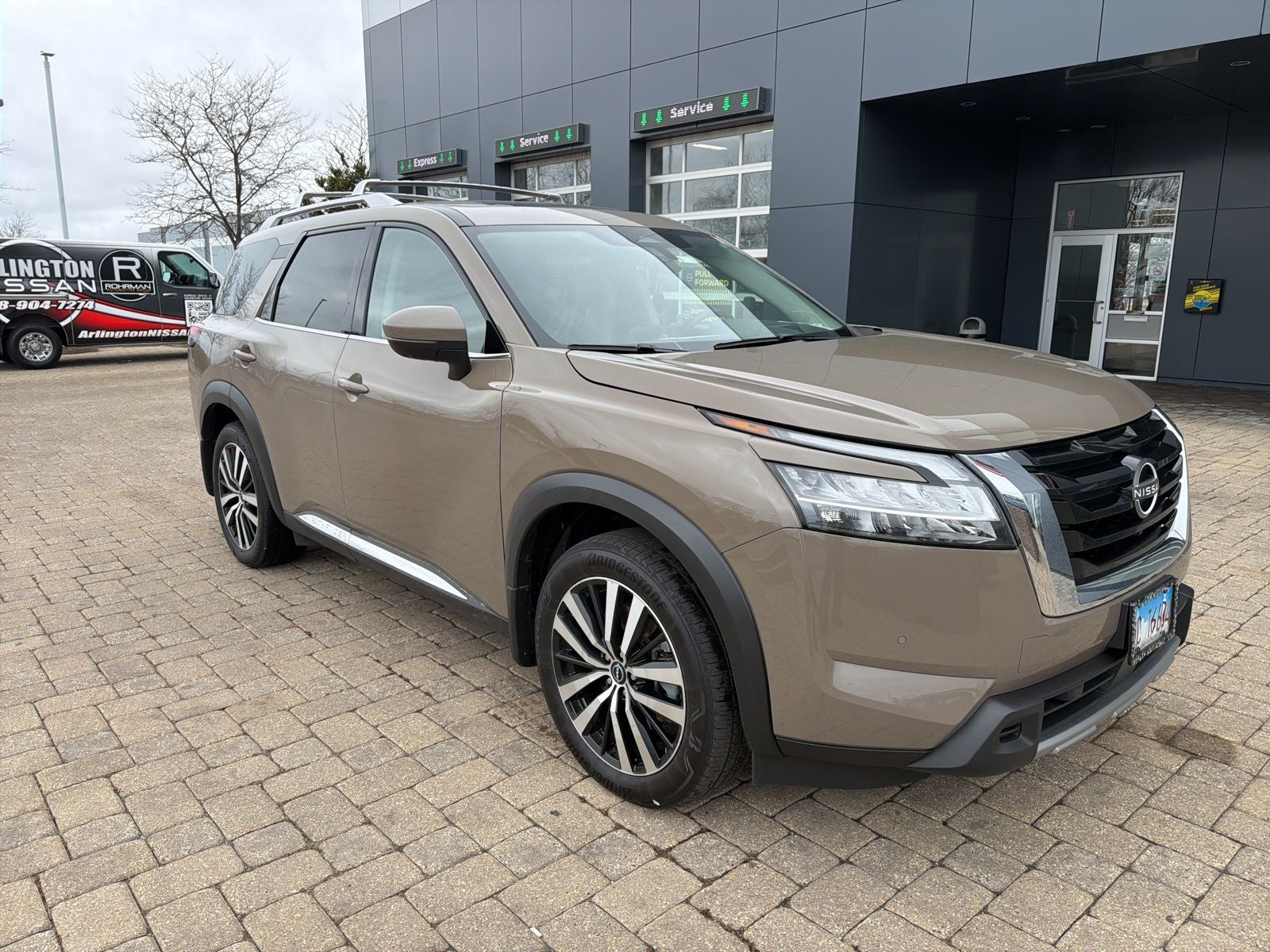 2024 Nissan Pathfinder Platinum
