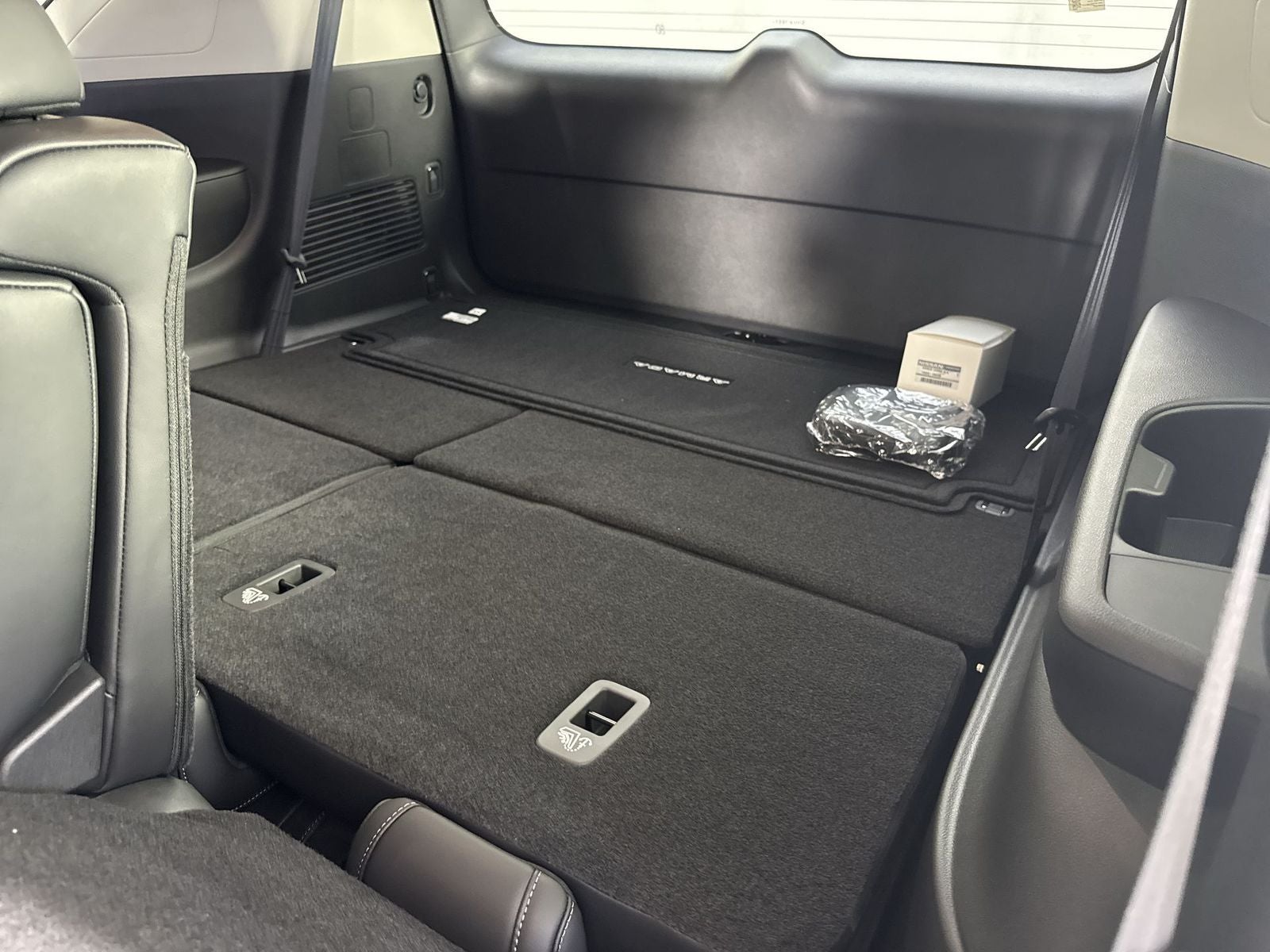 2025 Nissan Armada SV