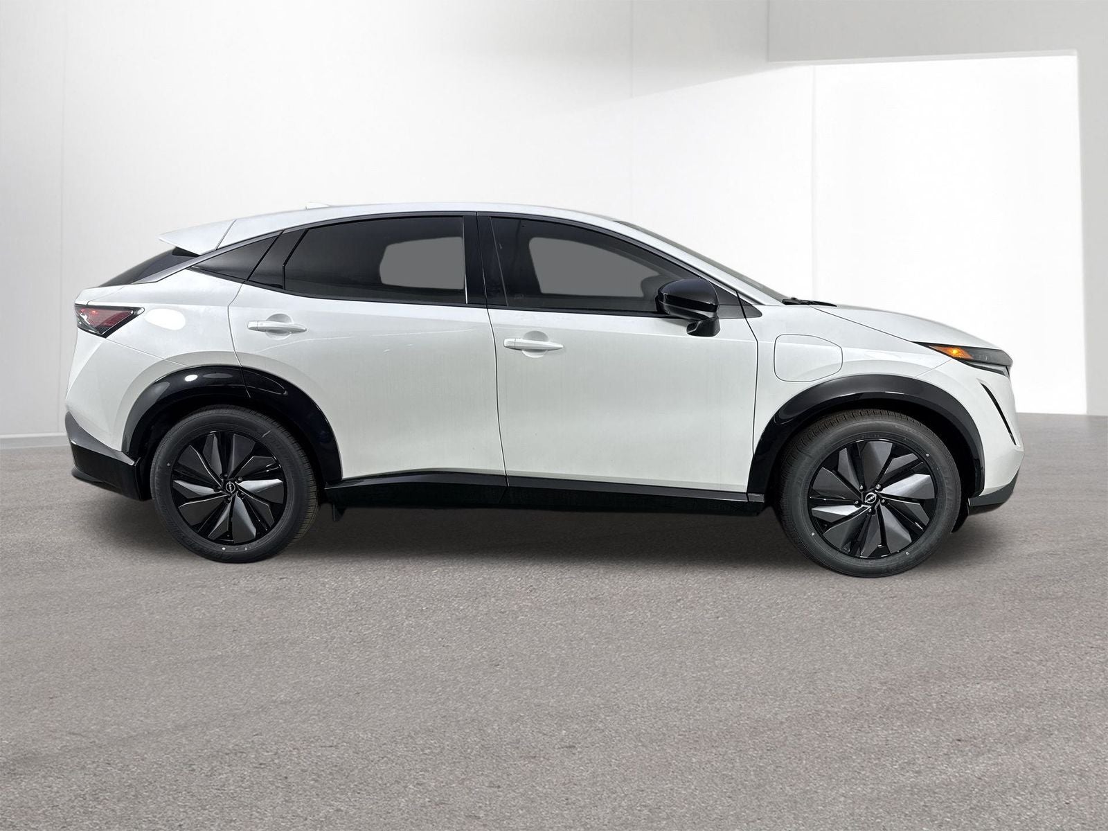 2025 Nissan Ariya EVOLVE+ e-4ORCE