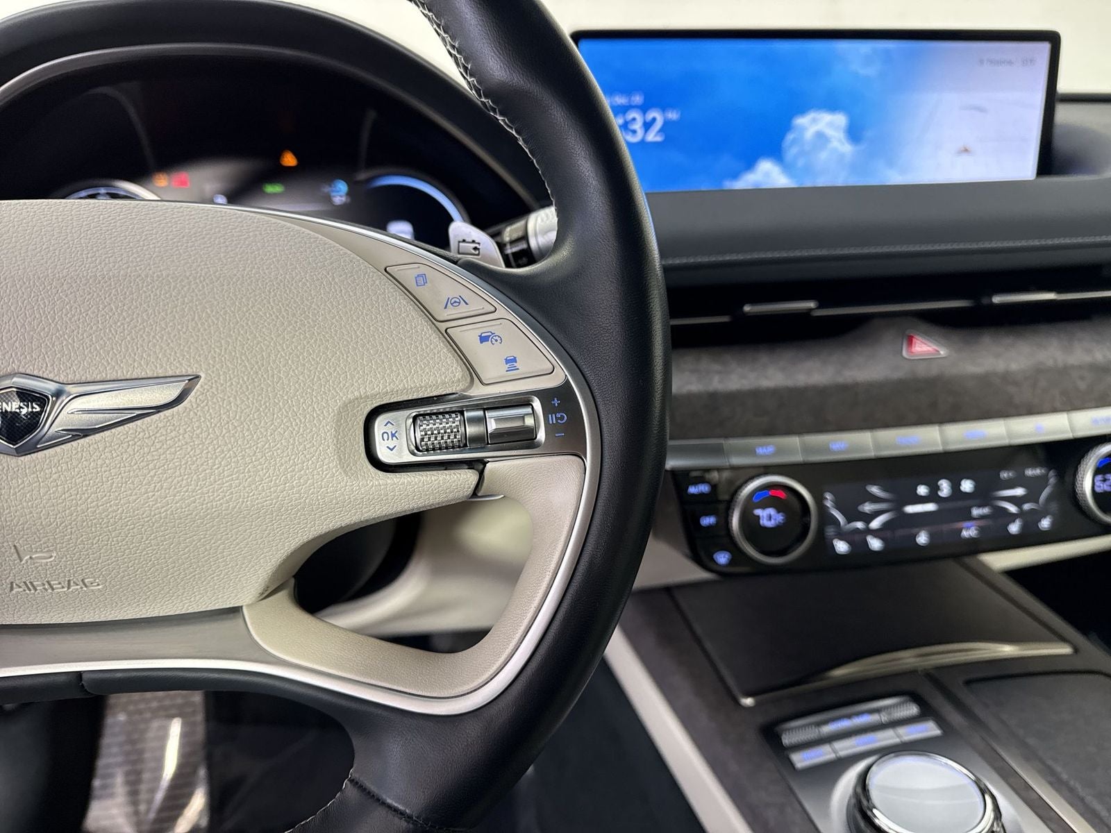 2024 Genesis Electrified G80 Advanced