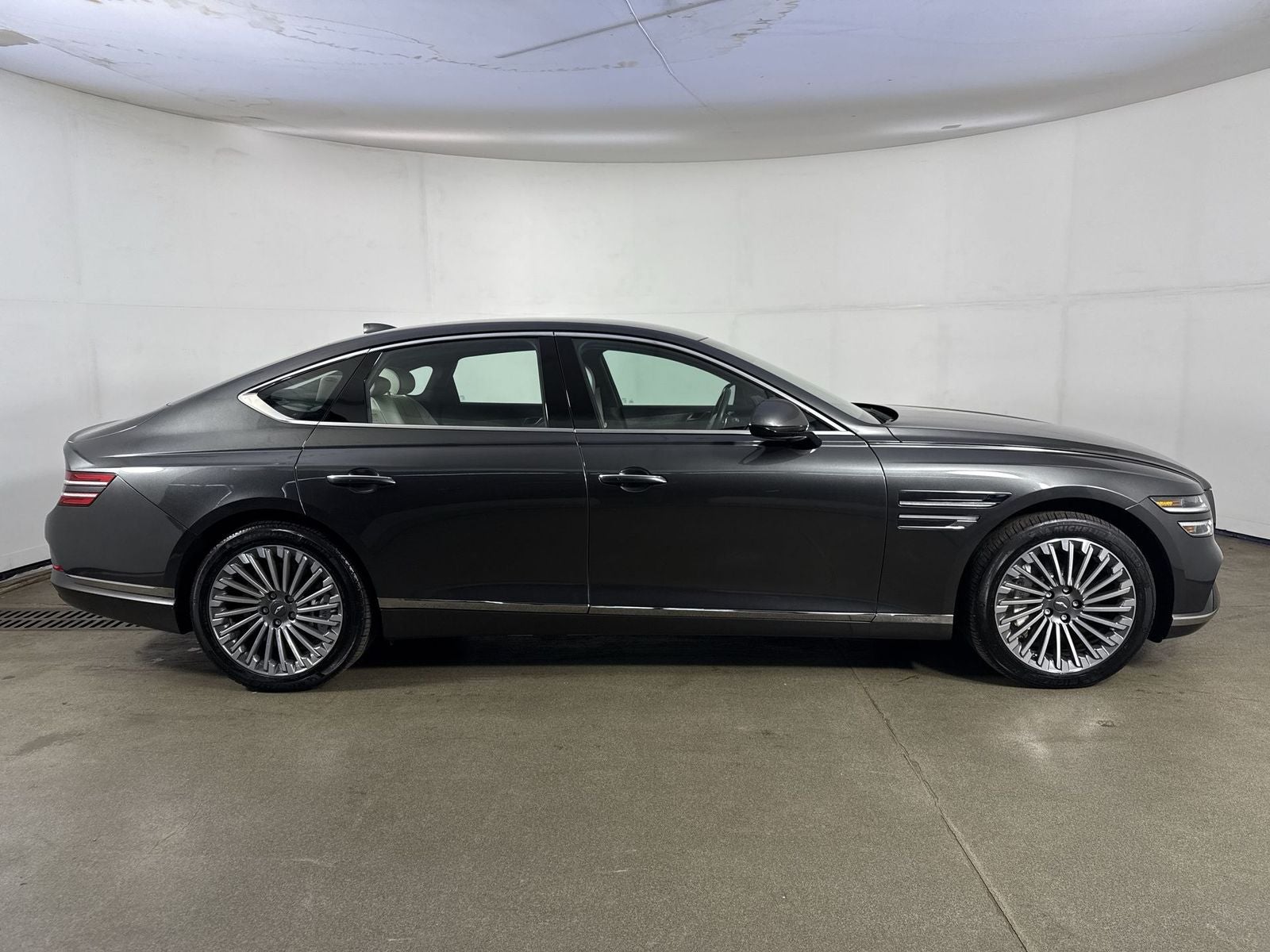 2024 Genesis Electrified G80 Advanced