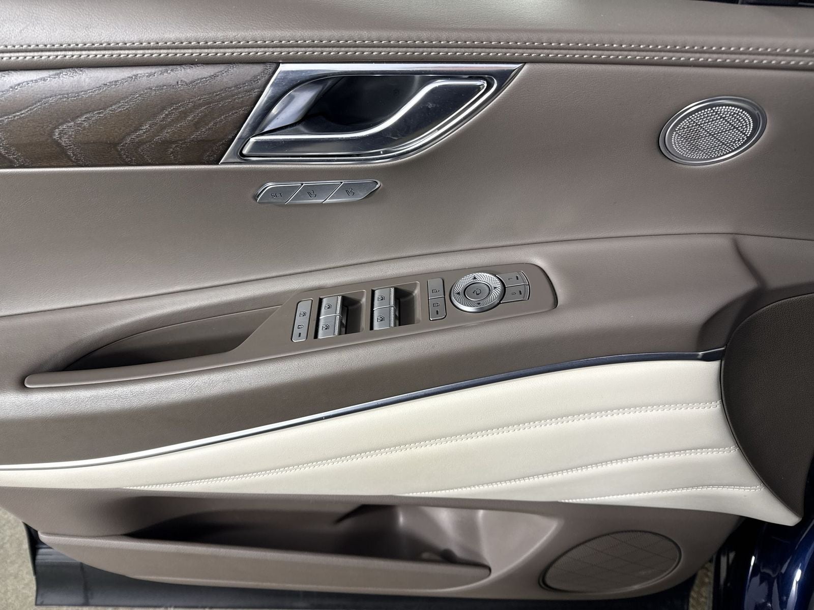 2024 Genesis GV80 2.5T