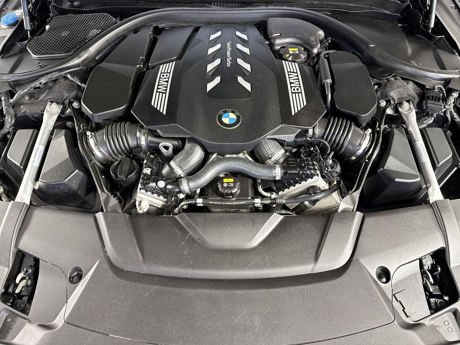 2022 BMW 7 Series 750i xDrive