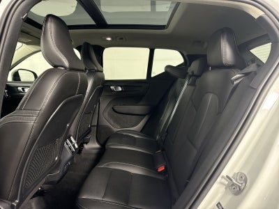 2024 Volvo XC40 B5 Plus Dark Theme