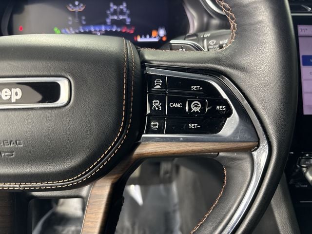 2022 Jeep Grand Cherokee Summit