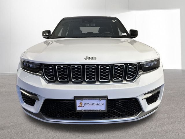 2022 Jeep Grand Cherokee Summit