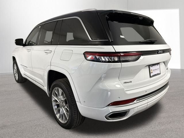 2022 Jeep Grand Cherokee Summit
