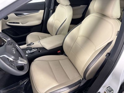 2022 INFINITI QX50 LUXE