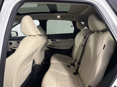 2022 INFINITI QX50 LUXE