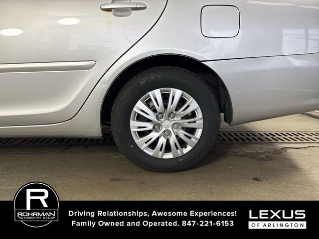 2004 Toyota Camry LE