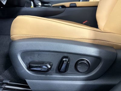 2026 Lexus UX 300h PREMIUM AWD