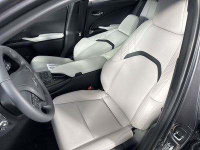 2026 Lexus UX 300h PREMIUM AWD