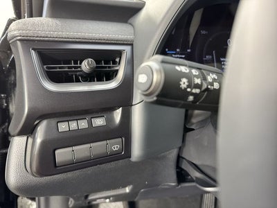 2025 Lexus UX 300h F SPORT Design