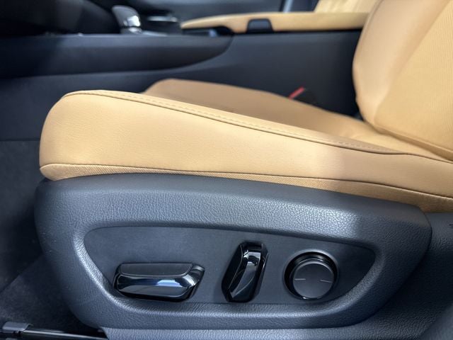 2026 Lexus UX 300h Premium