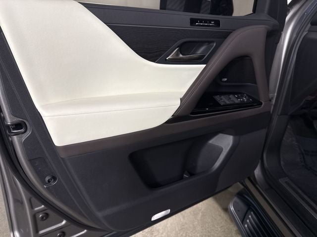 2022 Lexus LX 600 LUXURY