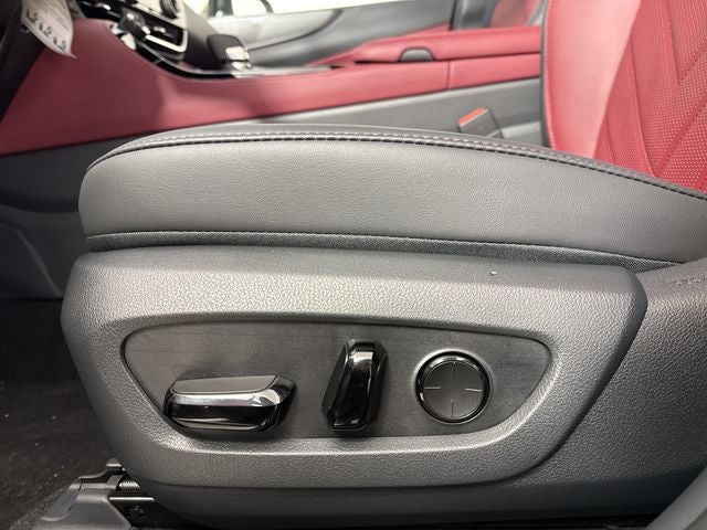 2026 Lexus NX 450h+ Luxury