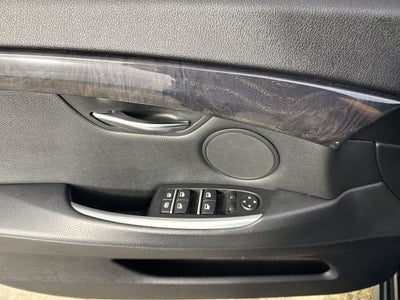 2013 BMW 5 Series 550i xDrive Gran Turismo