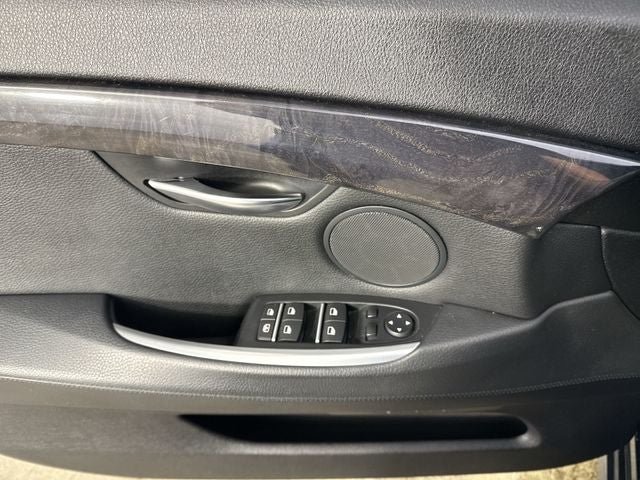 2013 BMW 5 Series 550i xDrive Gran Turismo