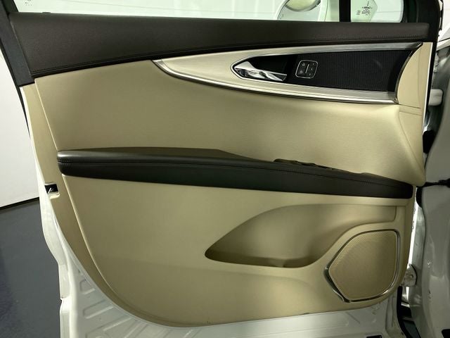 2020 Lincoln Nautilus Standard