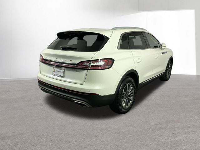 2020 Lincoln Nautilus Standard