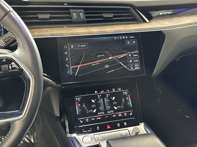 2019 Audi e-tron Prestige quattro