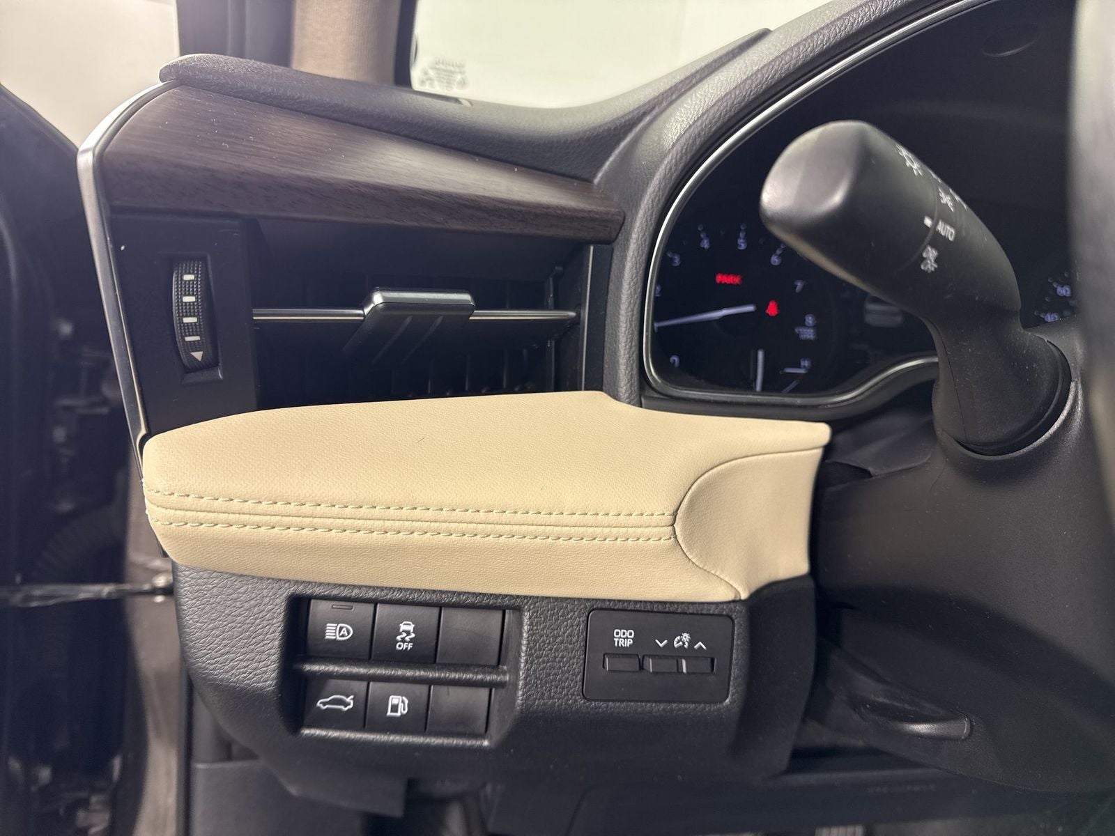 2019 Toyota Avalon XLE