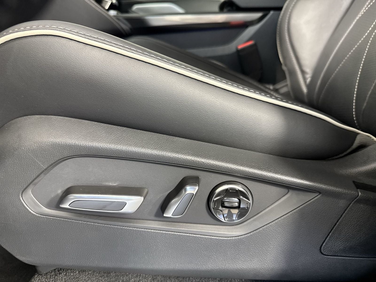 2026 Acura MDX SH-AWD with Advance Package