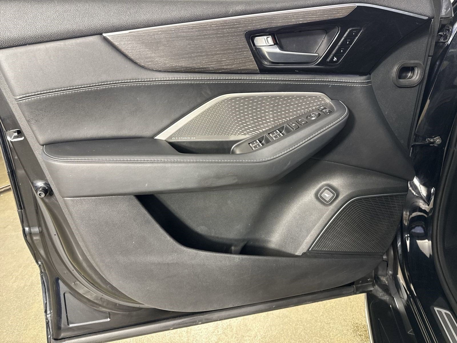 2023 Acura MDX SH-AWD ADVANCE