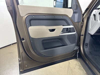 2021 Land Rover Defender 110 SE