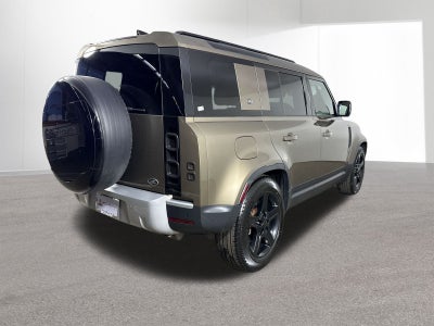 2021 Land Rover Defender 110 SE